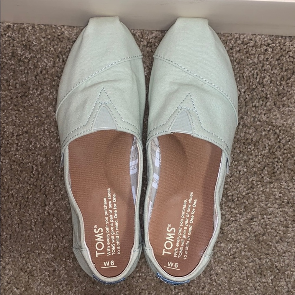 Mint Blue Toms